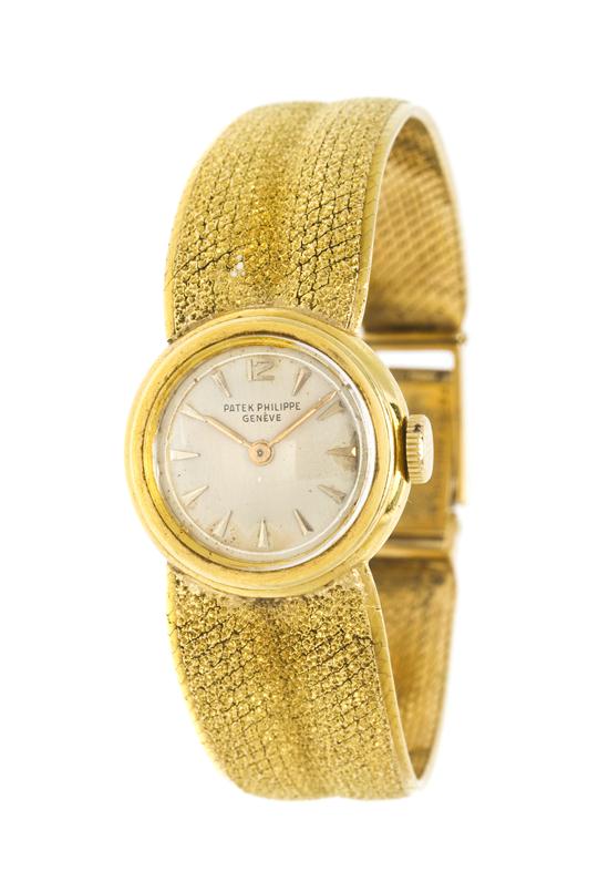An 18 Karat Yellow Gold Mechanical Wristwatch