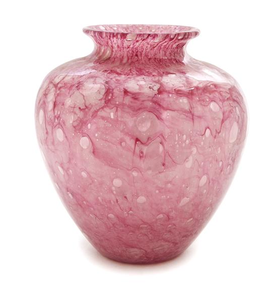  A Steuben Cluthra Vase having 1560f8