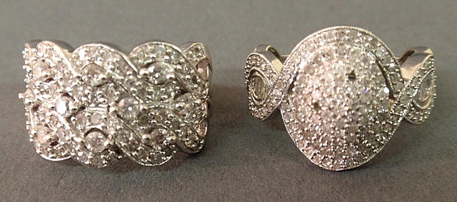 Two ladies diamond rings 14k wg 1590b8