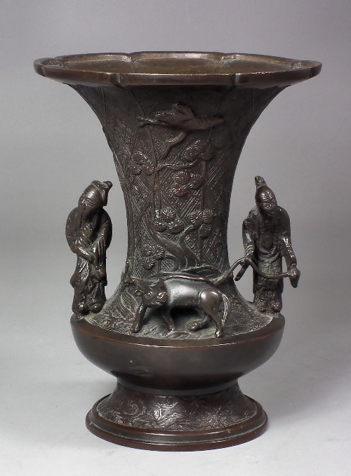 A 17th Century Chinese brown patinated 15c3e3