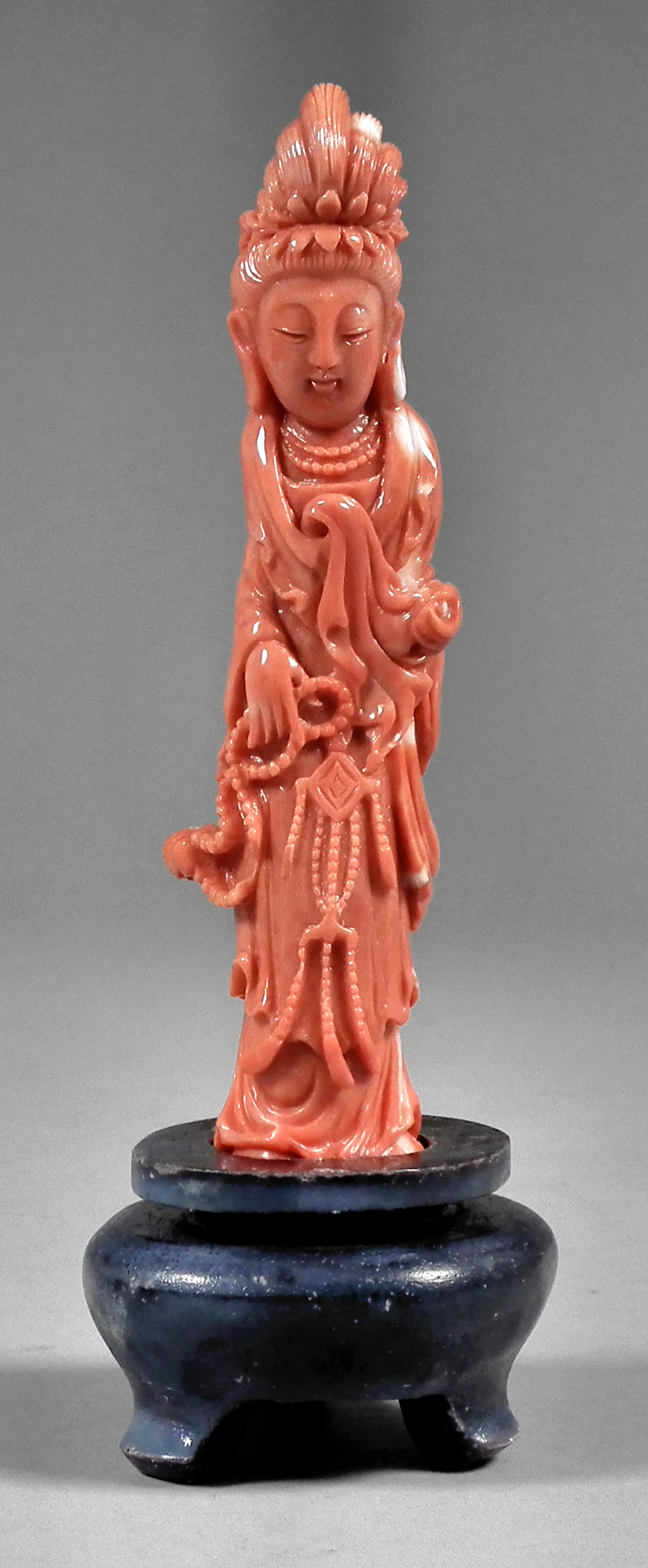 A good Chinese carved red coral 15cff9