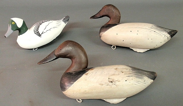 Pair of carved canvasback duck 15b258