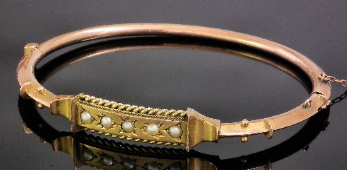An Edwardian 9ct gold stiff bangle 15b812