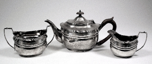 An Edward VIII silver three piece 15d7a7