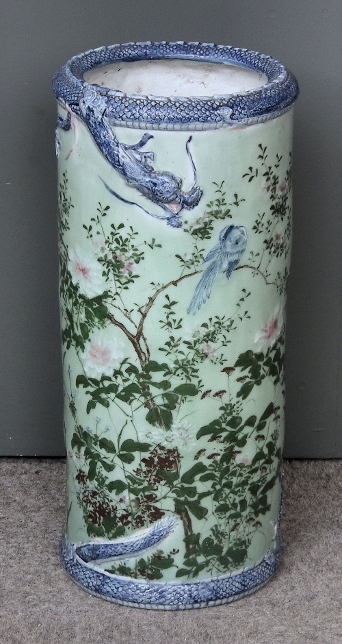 A Japanese porcelain umbrella stand 15d8e7