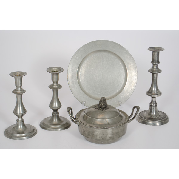 English Pewter Plates and Accessories 15dc44