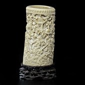 Chinese Carved Ivory Brush   15de57