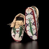 Sioux Fully Beaded Hide Moccasins 1610bf