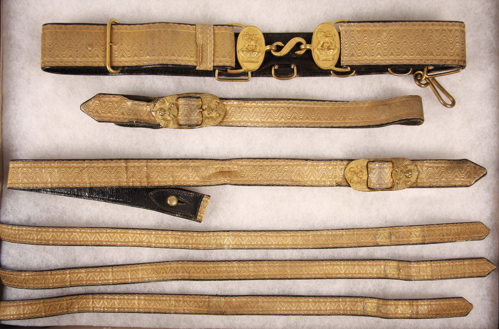 BRITISH ARMY OFFICER'S SWORD BELT - Late