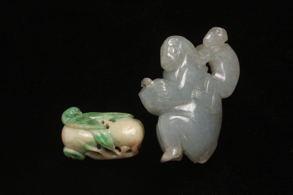  2 CHINESE JADE CARVINGS Two 161c98