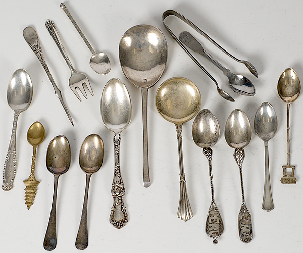 Assorted Silverplated Items 20th 15fc44
