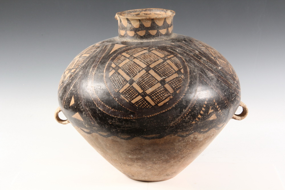 CHINESE NEOLITHIC POTTERY JAR  16366e