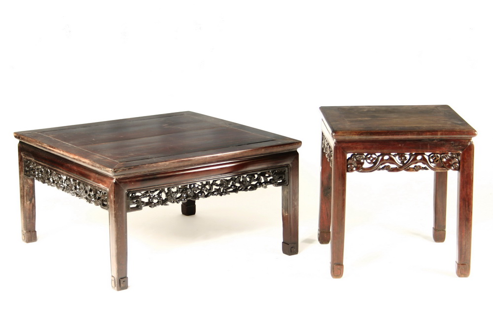 STANDS Lot of two solid rosewood 162af2