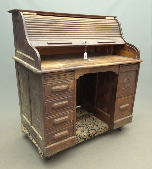 Victorian oak rolltop desk. 49''