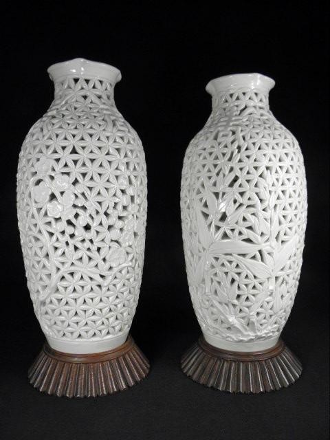 Pair of Chinese reticulated porcelain 16923f