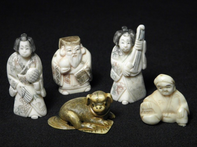 Lot of four carved ivory one 169289