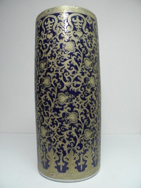 Modern Asian porcelain cobalt blue 1692ab