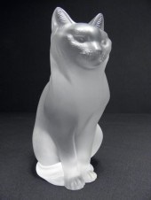 Lalique crystal seated cat figurine.