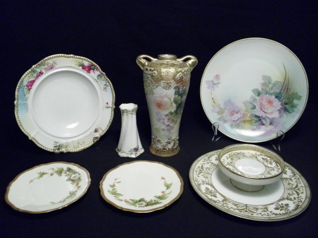 Assorted pieces of Nippon porcelain  16b542