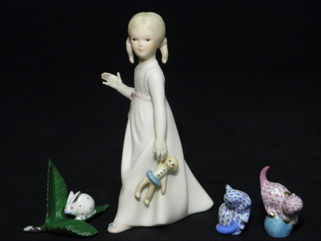 Lot of three Herend porcelain miniatures 16bbeb