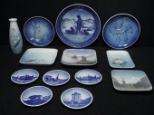 Lot of assorted porcelain dishes  16bbef