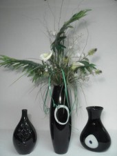 Lot of two black art vases and 16bc1d