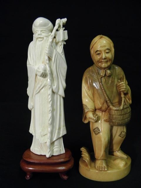 Lot of two Oriental carved ivory 169a02
