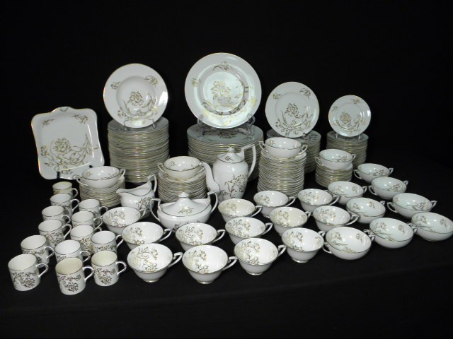Royal Worcester porcelain dinnerware 16d0b2