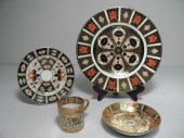 Lot of four pieces of Imari style 16d0aa