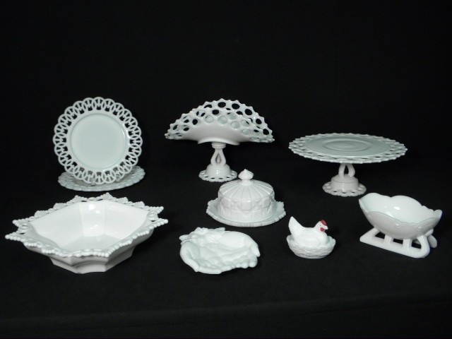 Lot of assorted milk glass Includes 16d18f