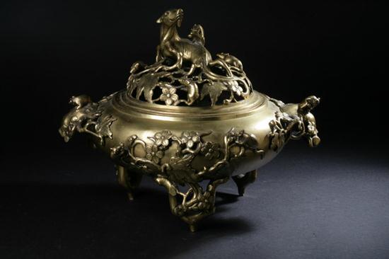 LARGE CHINESE BRONZE CENSER Xuande 16d6ce