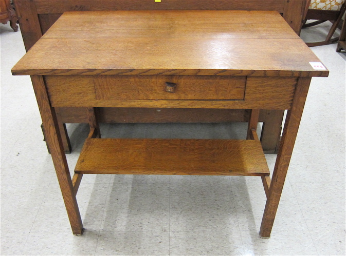 ARTS & CRAFTS STYLE OAK LIBRARY TABLE American
