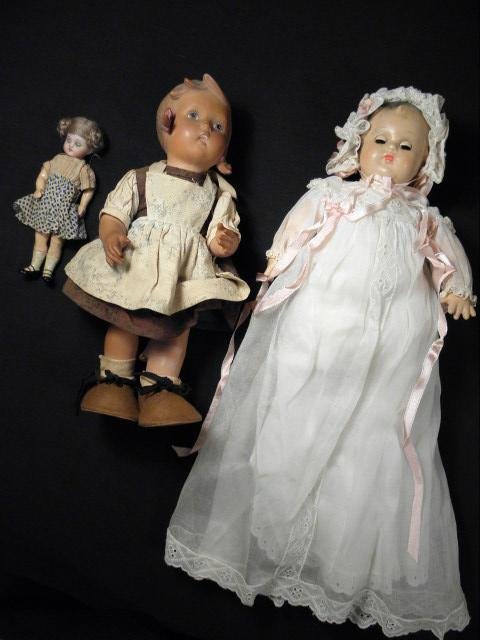 Lot of three early dolls Includes 16bd17