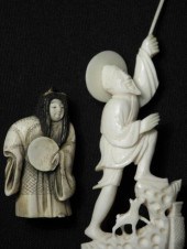 A Japanese carved ivory Actor trick