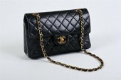 CHANEL BLACK QUILTED LEATHER HANDBAG  16f6e9