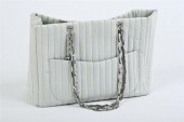 CHANEL CREAM QUILTED LEATHER GRAND 16f6eb