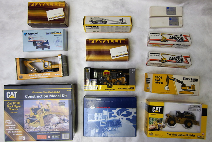 FOURTEEN DIECAST SCALE MODELS OF 16f925