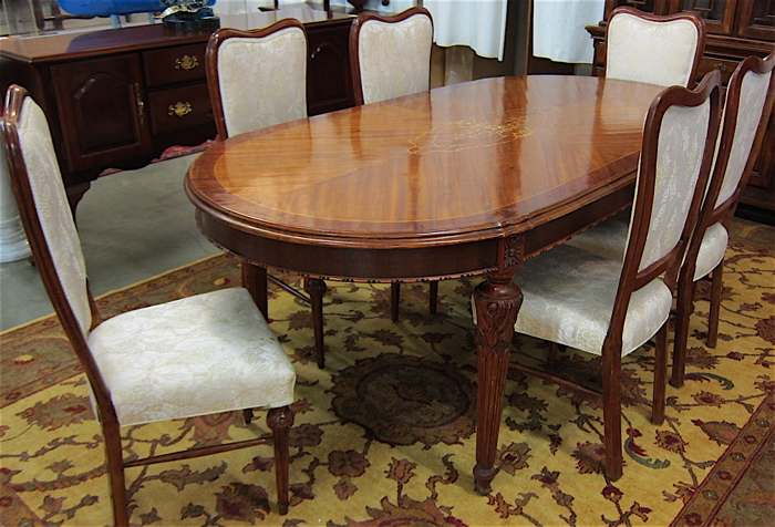 LOUIS XVI STYLE DINING TABLE AND 17069f
