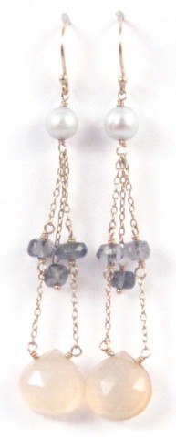 PAIR OF AMETHYST PEARL AND ROSE 16ebd6