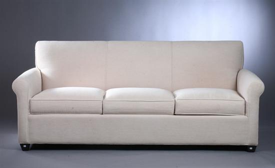 CONTEMPORARY UPHOLSTERED THREE 16ee38