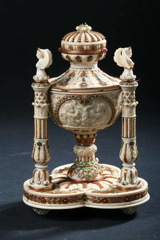FRENCH VERMEIL MOUNTED CARVED AND 16ee4c
