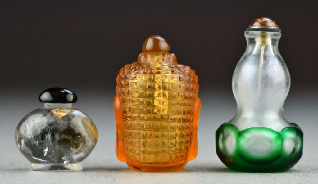  3 Chinese Glass Snuff Bottles 172002
