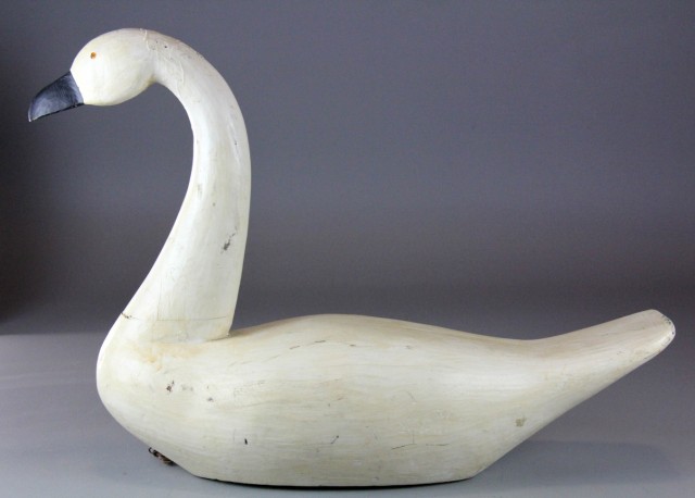 An American Carved Painted Swan 17226c