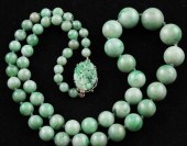 A graduated jadeite bead necklace 172ef3