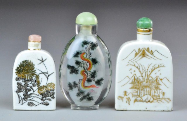  3 Chinese Snuff Bottles Glass 171657