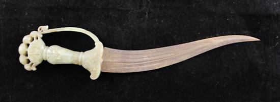 A Mughal jade hilted dagger North 1717ba
