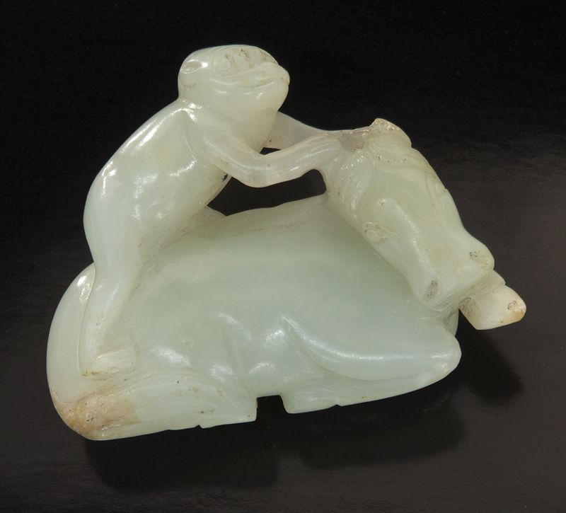 Chinese Qing carved jade toggledepicting 17447d