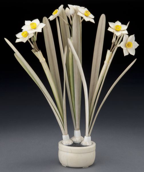 Japanese polychrome carved ivory daffodil