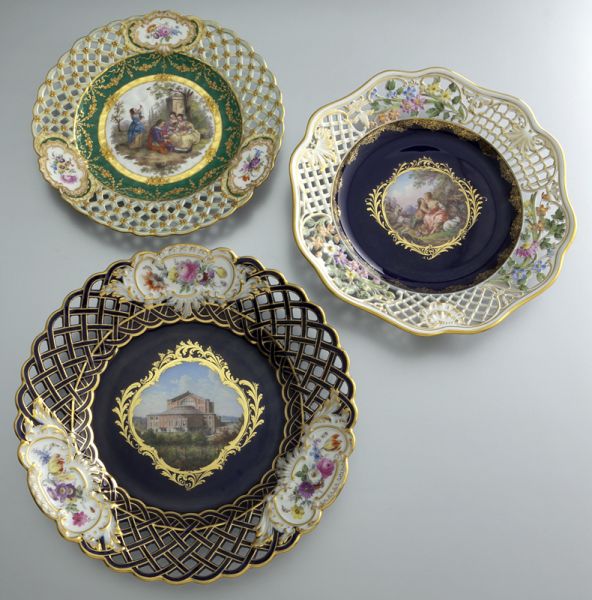  3 Meissen porcelain cabinet plateswith 1747a1