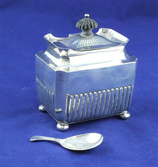 A Victorian demi fluted silver 173a0a